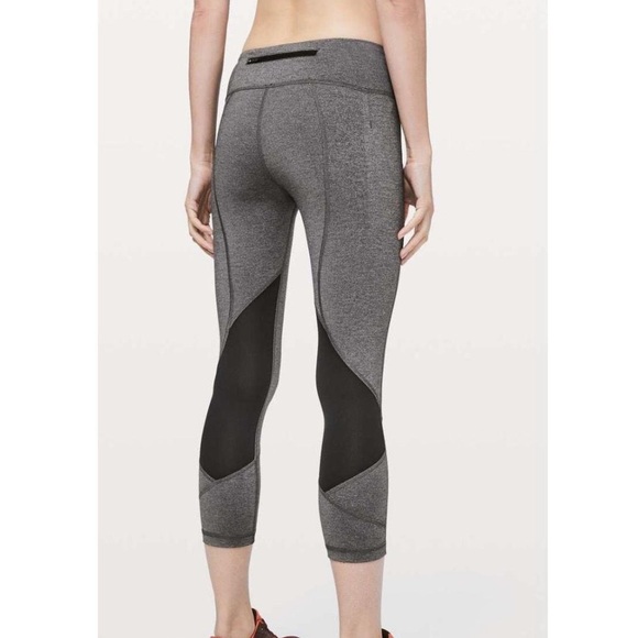 Lululemon Pace Rival High-Rise Cropped Grey Leggings 22” - Picture 2 of 5